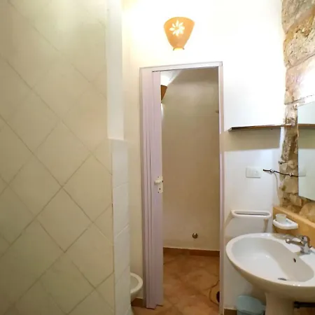 Il Borgo Con Piscina アパートホテル トッレ・ヴァード