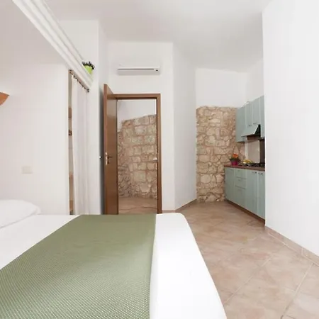 Il Borgo Con Piscina * トッレ・ヴァード