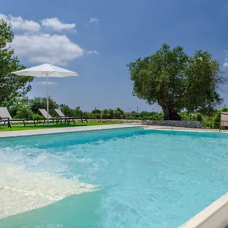 Il Borgo Con Piscina トッレ・ヴァード