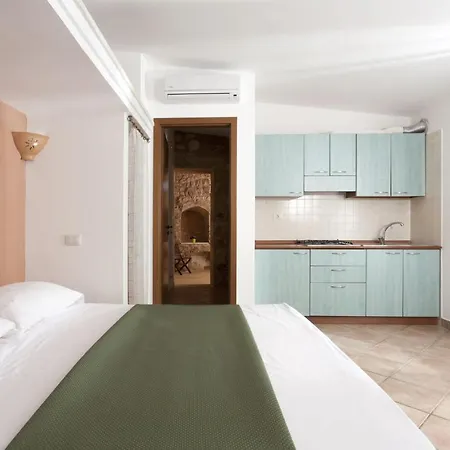 アパートホテル Il Borgo Con Piscina トッレ・ヴァード