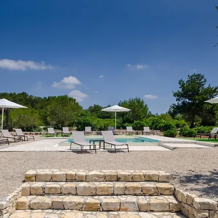 アパートホテル Il Borgo Con Piscina *