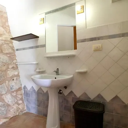 Il Borgo Con Piscina توري فادو